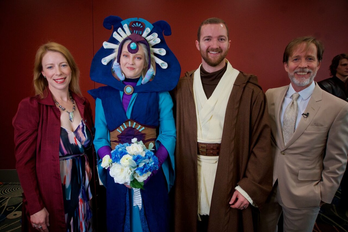 Clone Wars Voice Actors Officiate Party Wedding At Comic Con Revenge Of The 5th